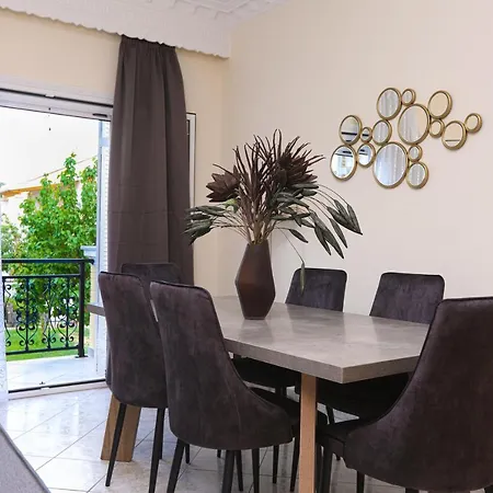 Apartament White Pearl 1 Petrití